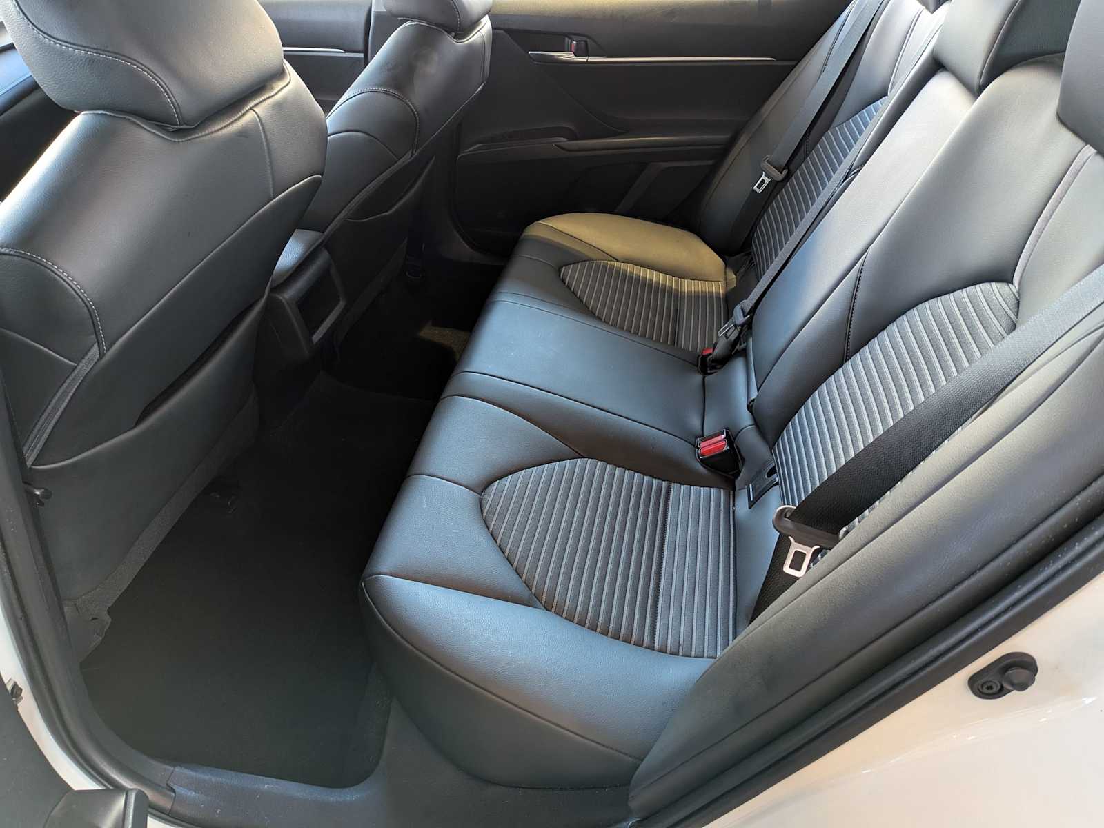 Thumbnail: 2022 Toyota Camry - 18