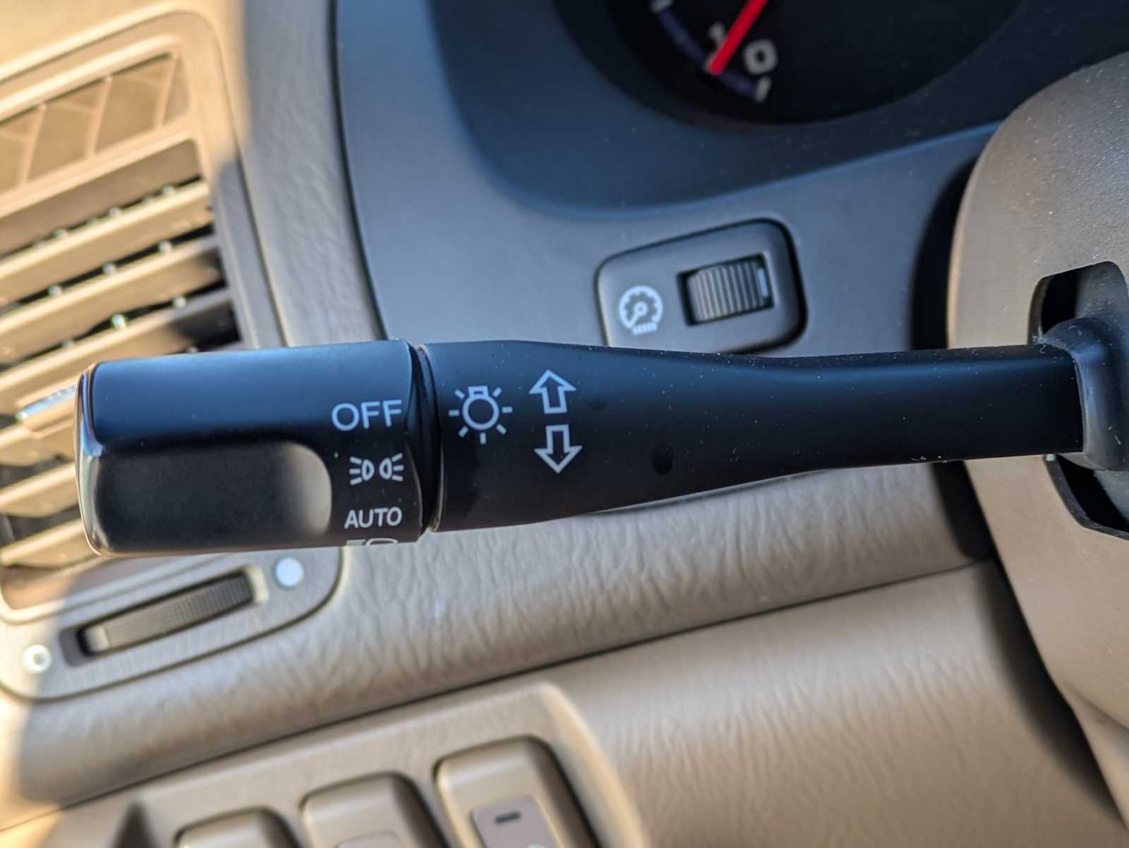 Thumbnail: 2004 Acura MDX - 26