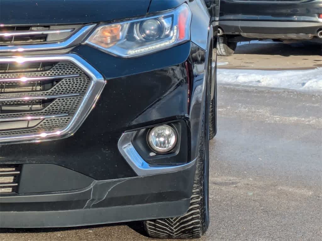 Thumbnail: 2021 Chevrolet Traverse - 10