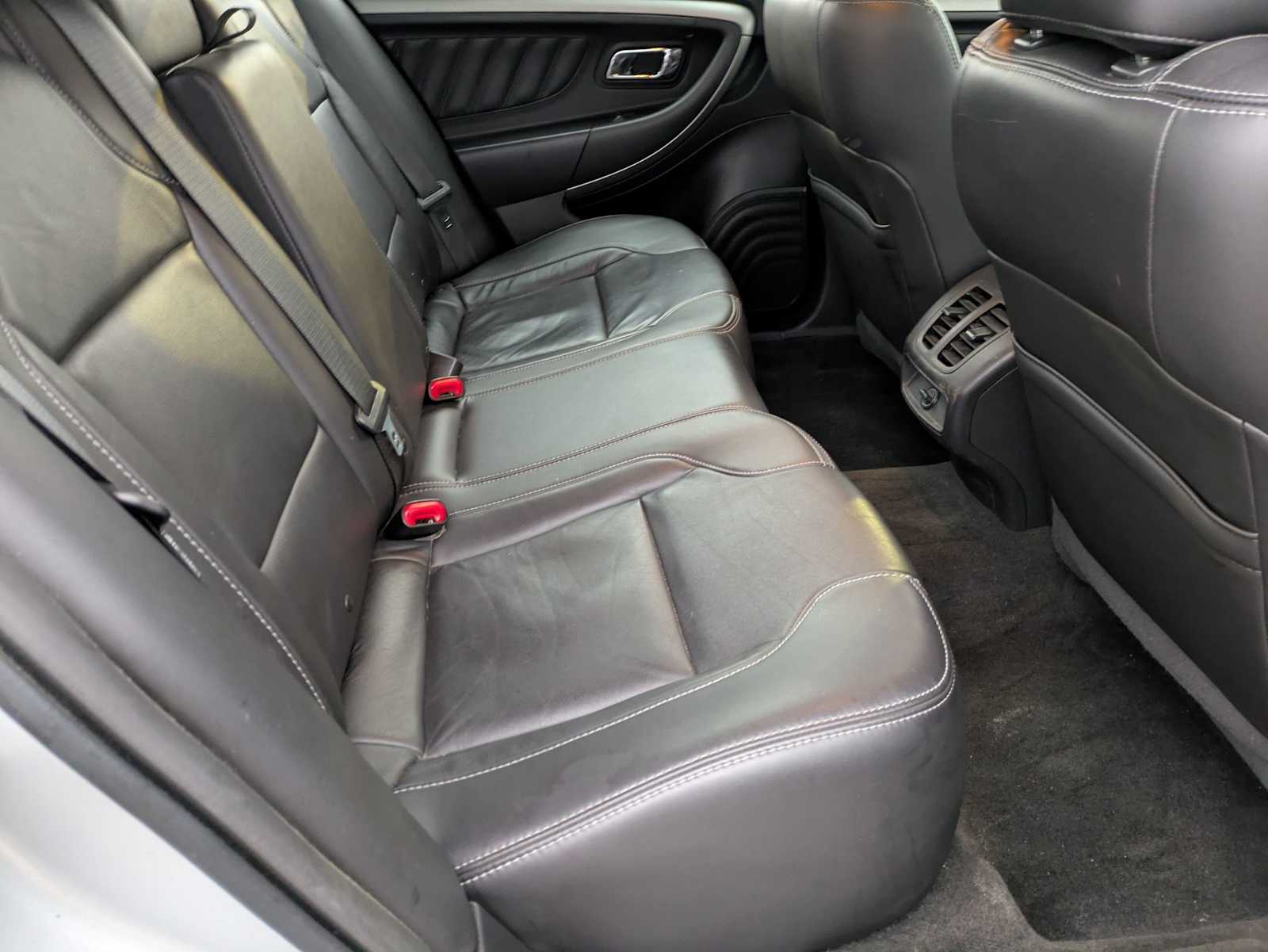 Thumbnail: 2013 Ford Taurus - 20