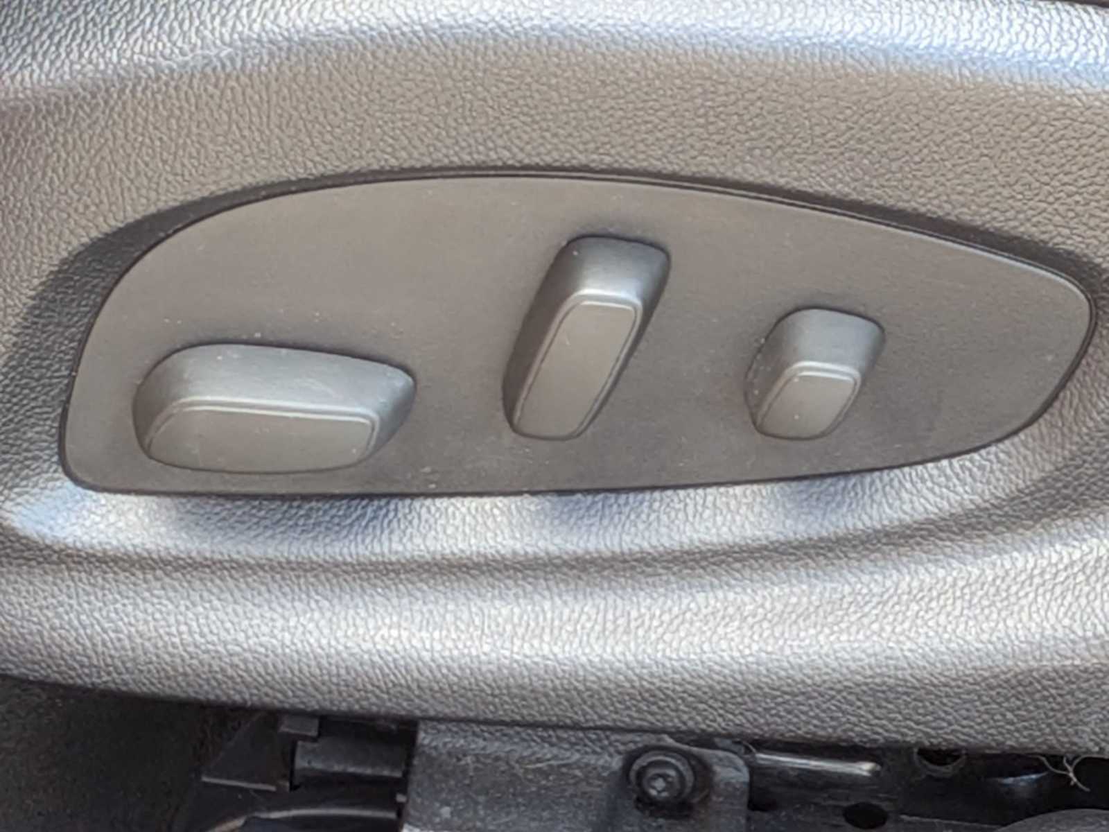 Thumbnail: 2014 Chevrolet Impala - 15