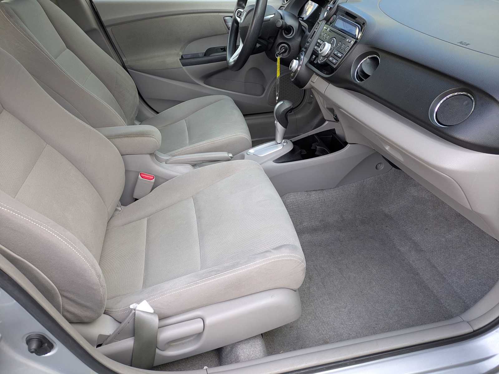 Thumbnail: 2013 Honda Insight - 19