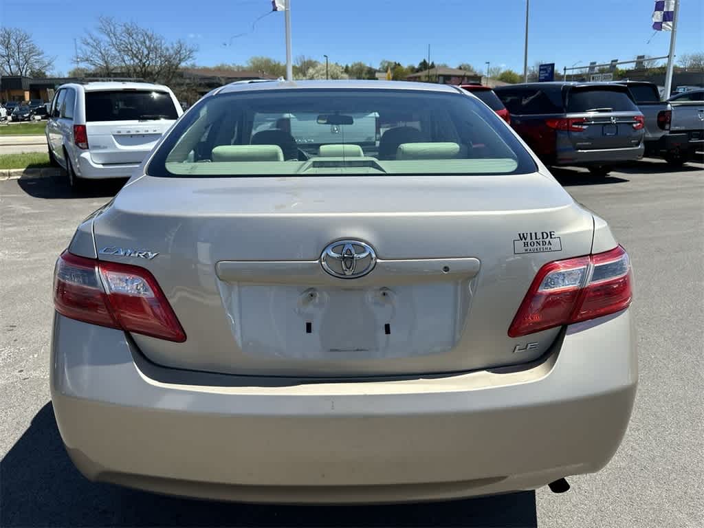 2007 Toyota Camry LE 4