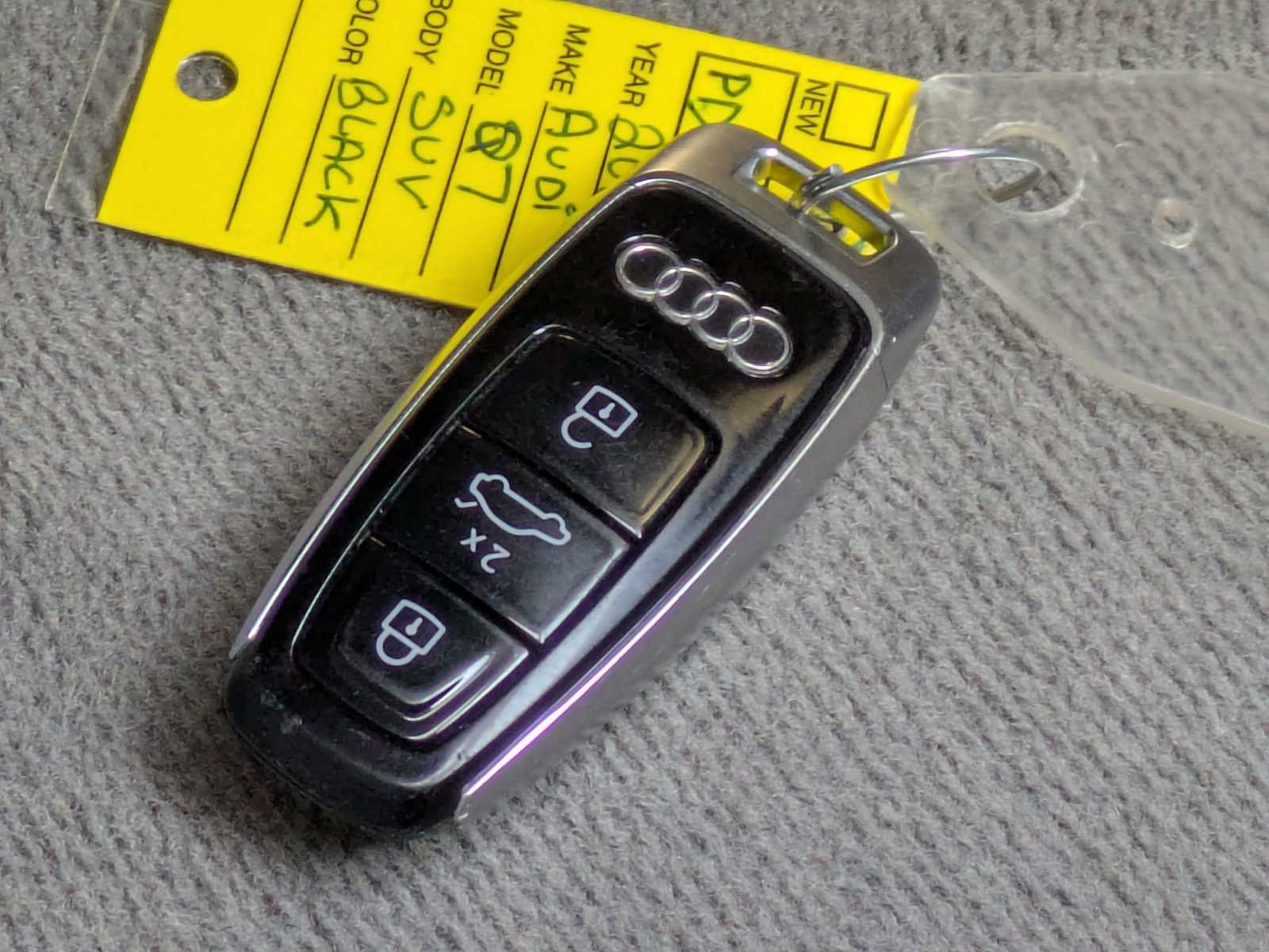 Thumbnail: 2023 Audi Q7 - 36