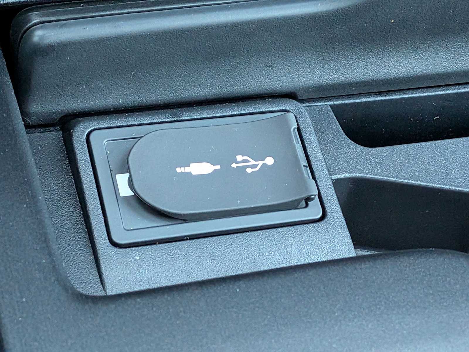 Thumbnail: 2019 Lexus ES - 31