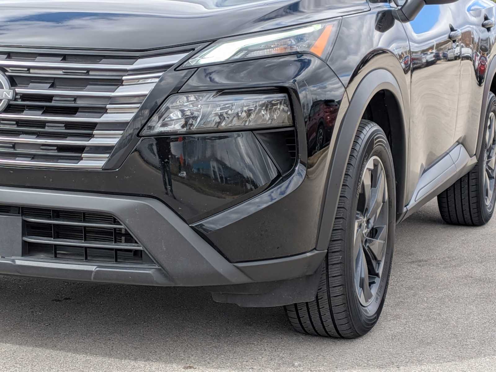 Thumbnail: 2025 Nissan Rogue - 10