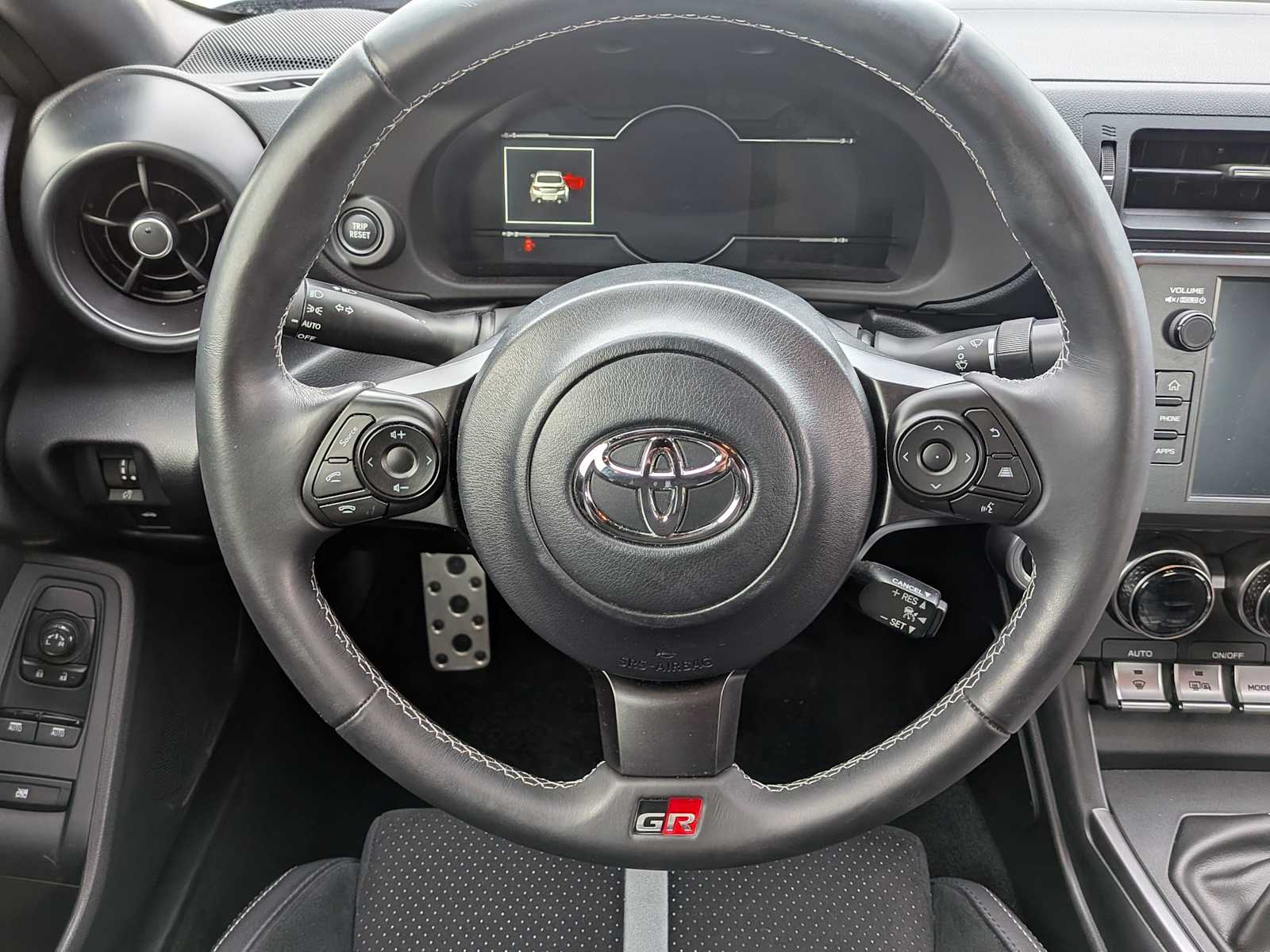 Thumbnail: 2024 Toyota GR86 - 19