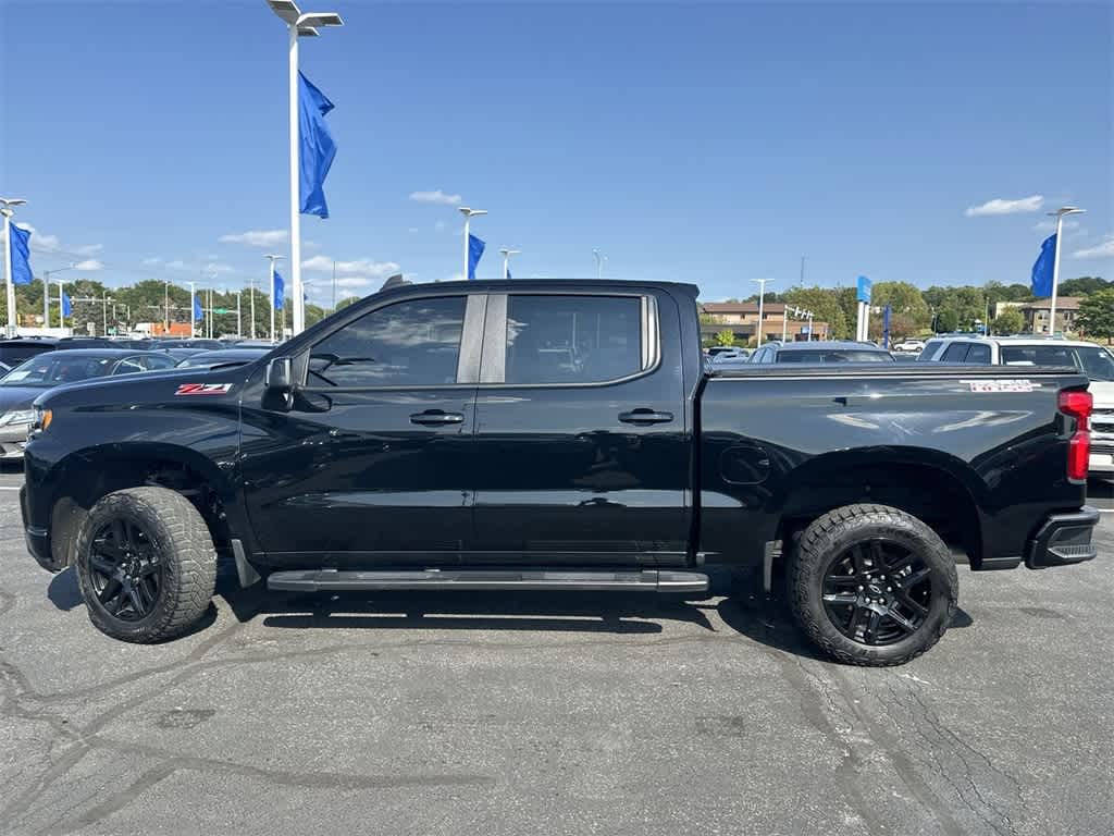 Used 2022 Chevrolet Silverado 1500 Limited LT Trail Boss with VIN 3GCPYFEL3NG129642 for sale in Waukesha, WI