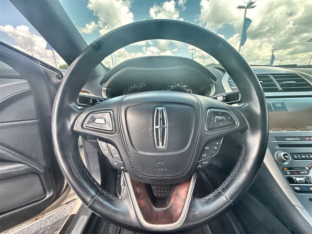 Thumbnail: 2017 Lincoln MKZ - 22