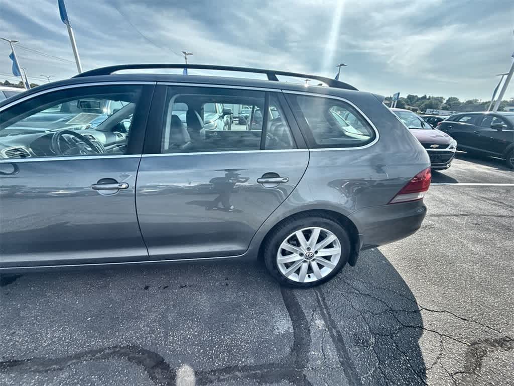 Thumbnail: 2012 Volkswagen Jetta - 4