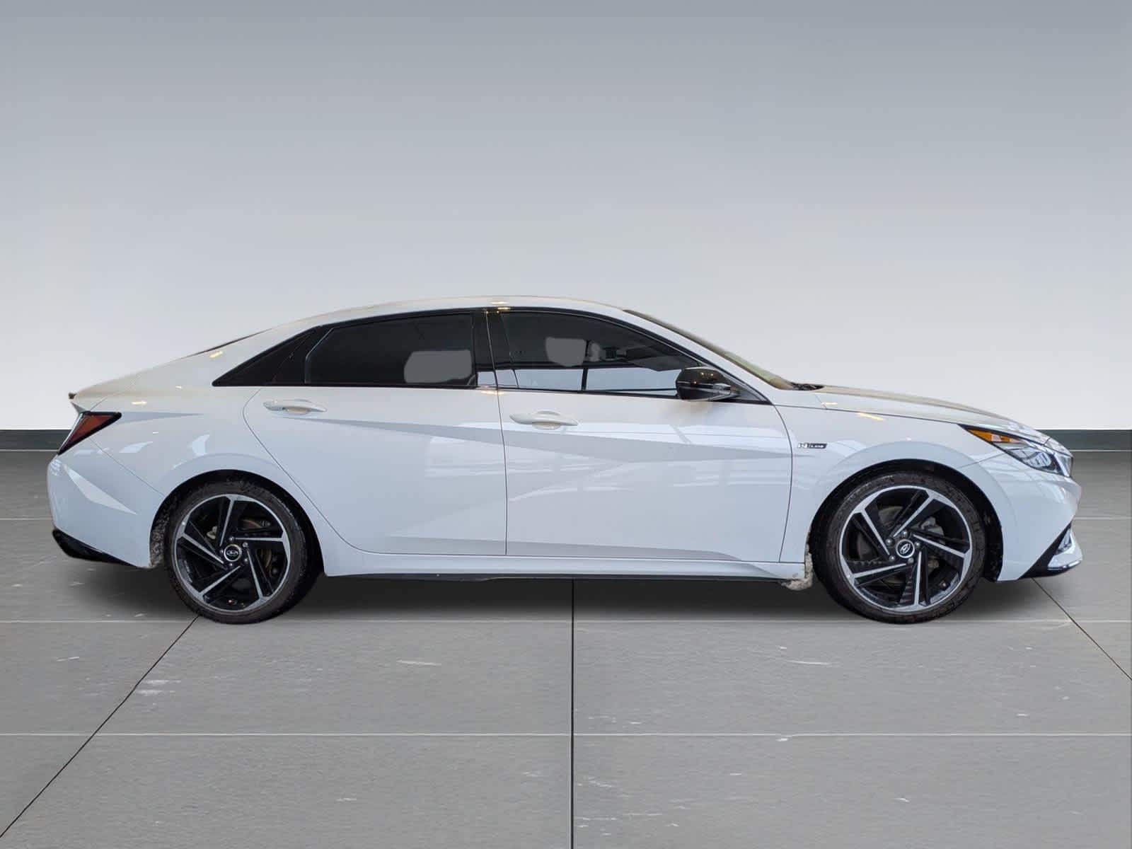 Thumbnail: 2021 Hyundai Elantra - 7