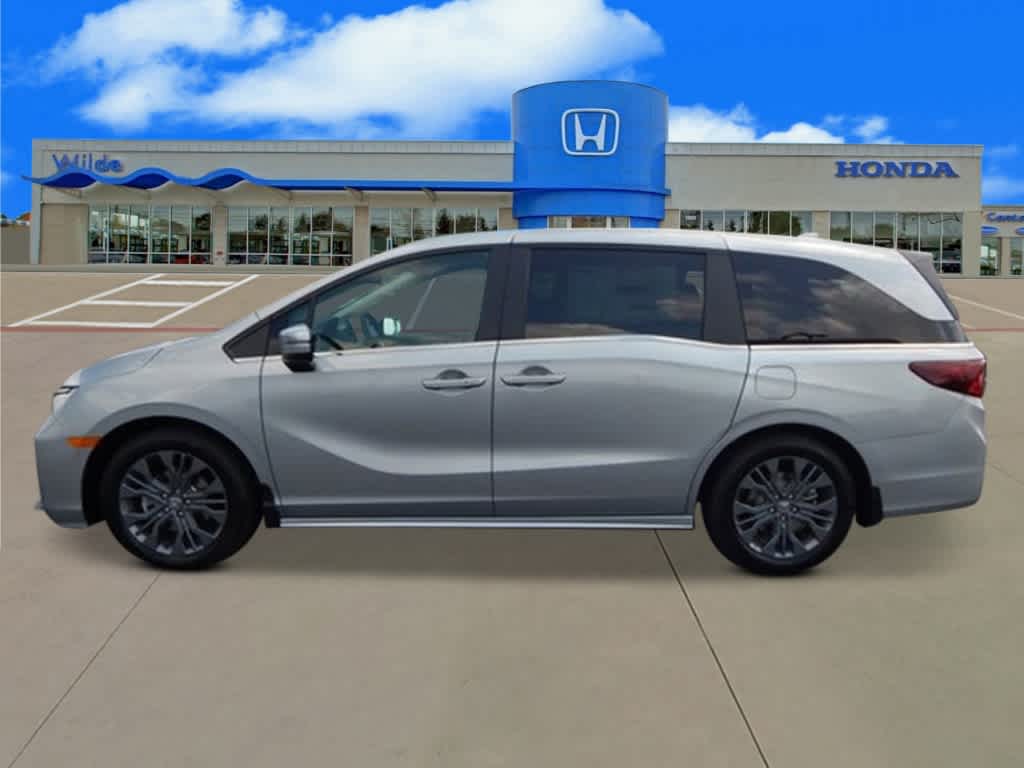 2026 Honda Odyssey Touring photo 2