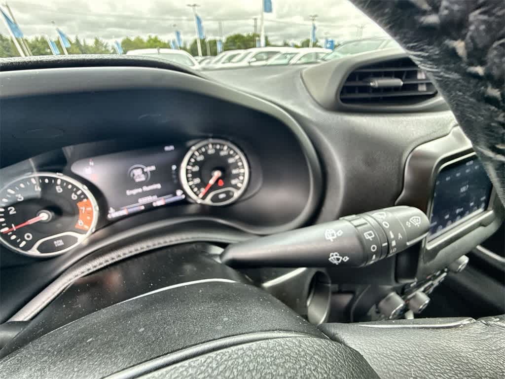 Thumbnail: 2021 Jeep Renegade - 26