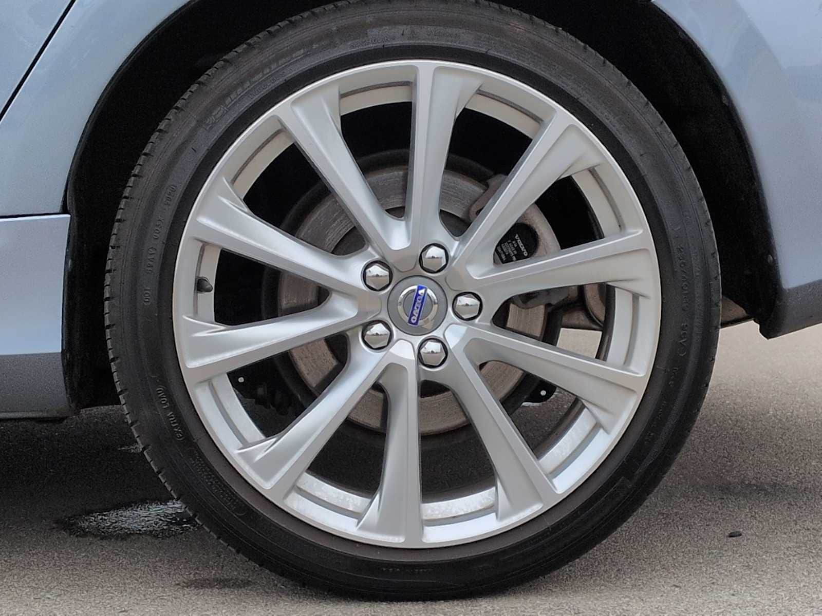 Thumbnail: 2017 Volvo S60 - 13