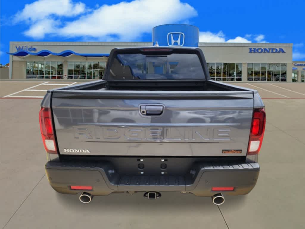 2025 Honda Ridgeline TrailSport photo 2