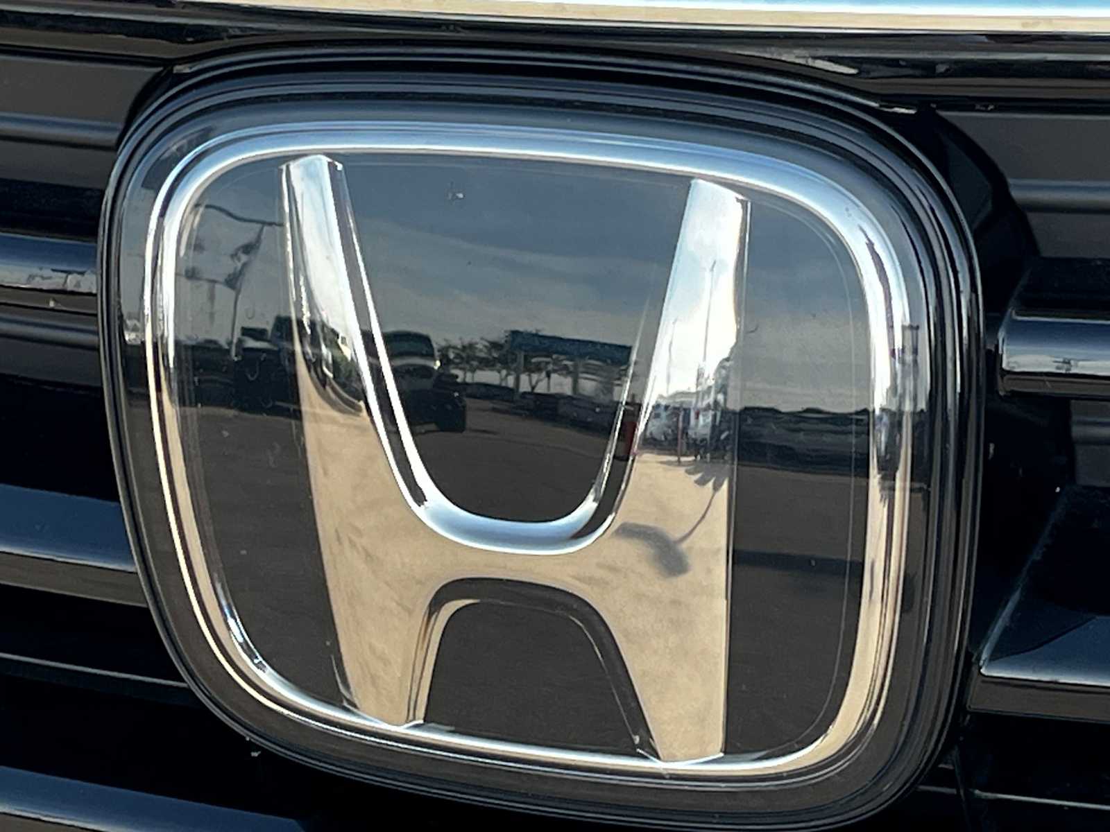 Thumbnail: 2023 Honda Odyssey - 10