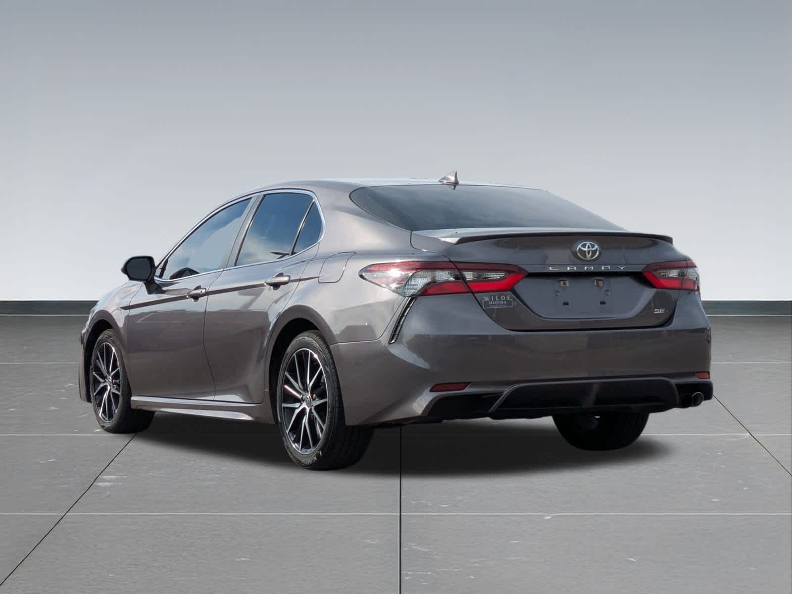 2023 Toyota Camry SE photo 4