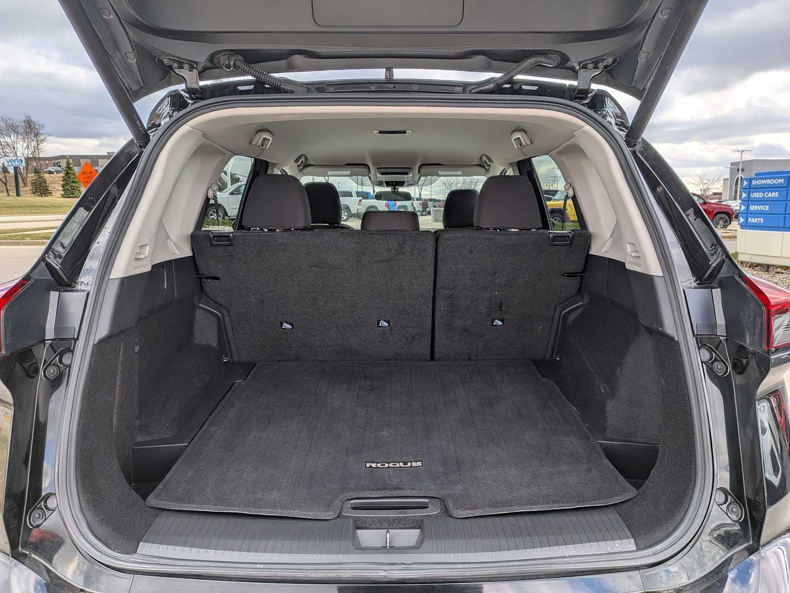 Thumbnail: 2025 Nissan Rogue - 32