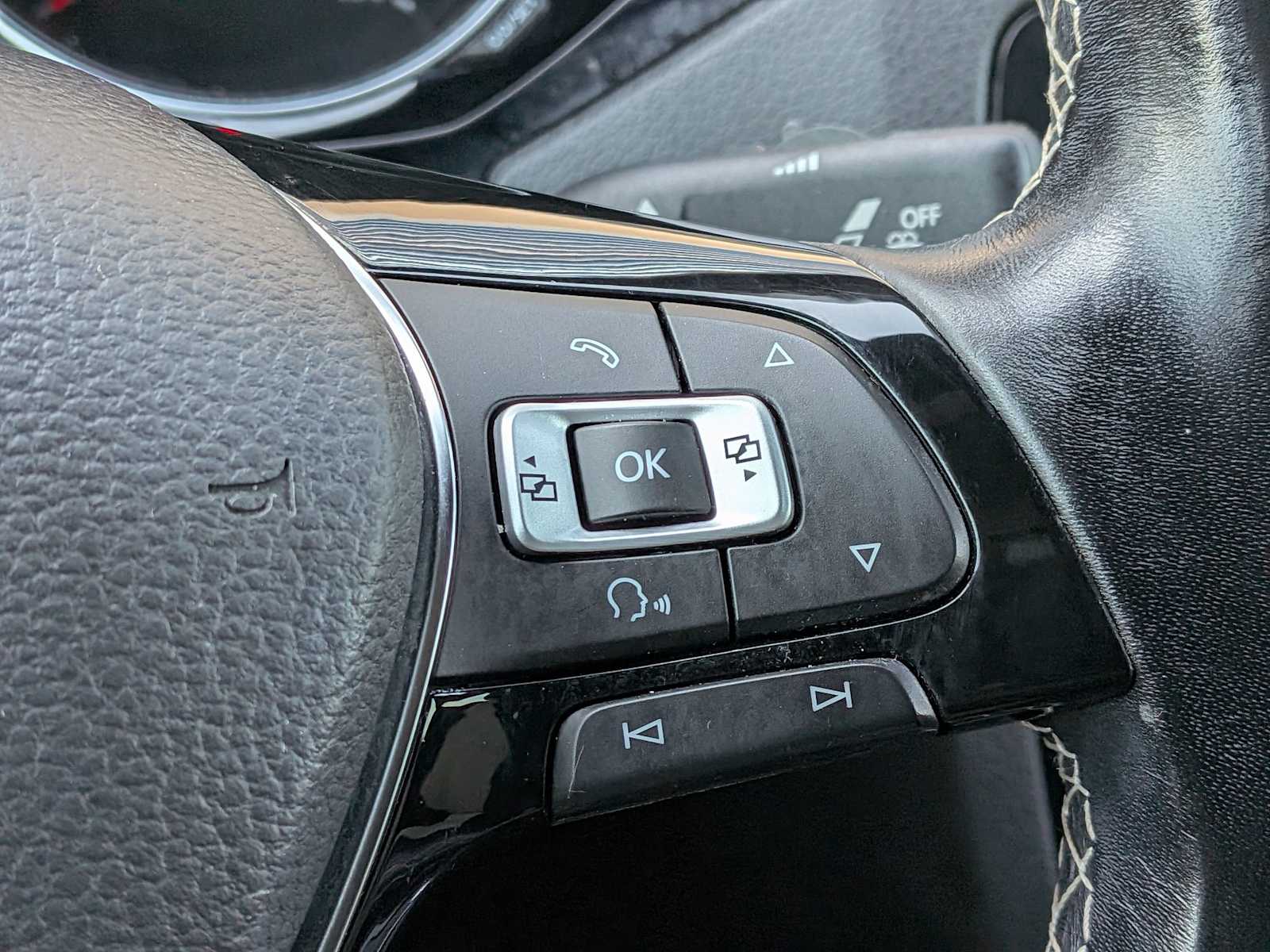 Thumbnail: 2017 Volkswagen Jetta - 22