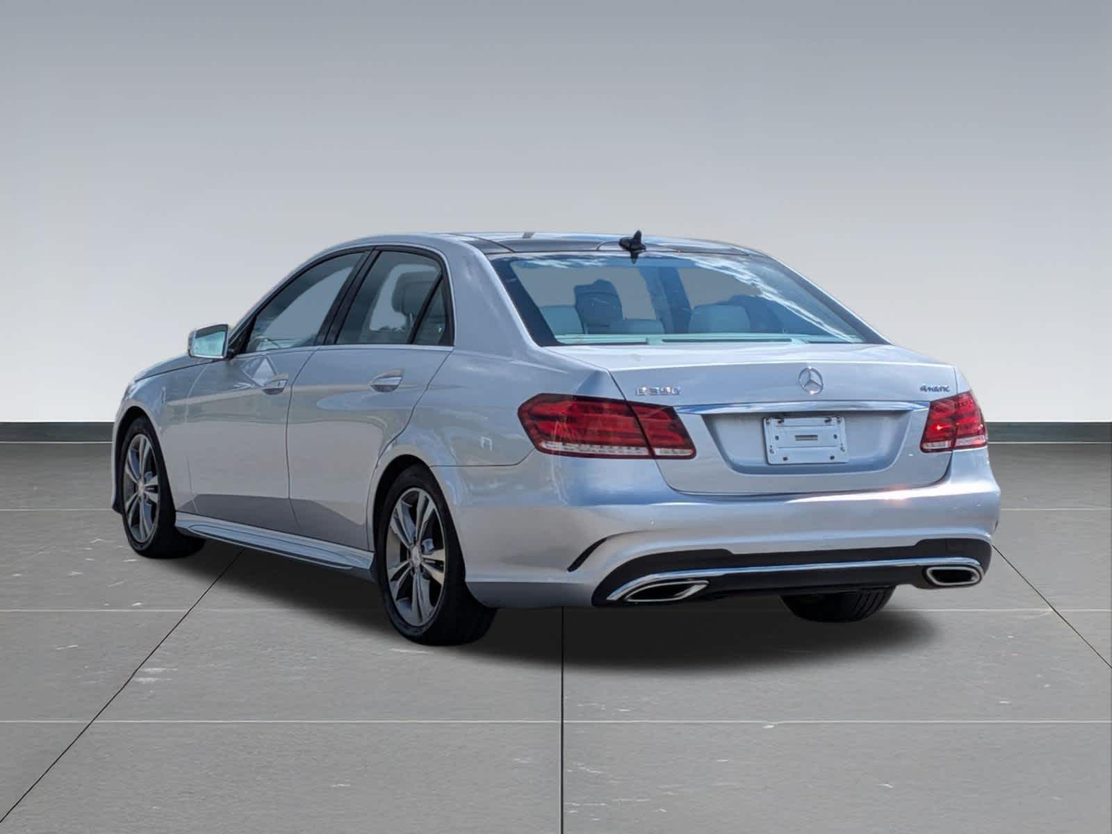 Thumbnail: 2015 Mercedes-Benz E-Class - 3
