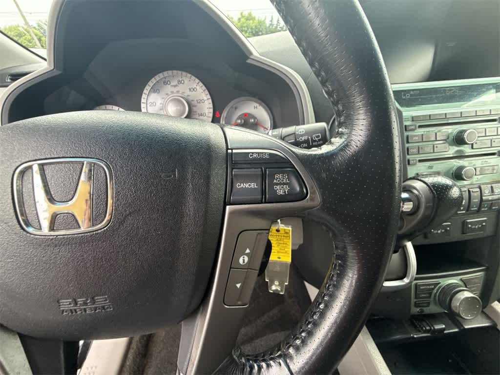 Thumbnail: 2011 Honda Pilot - 25