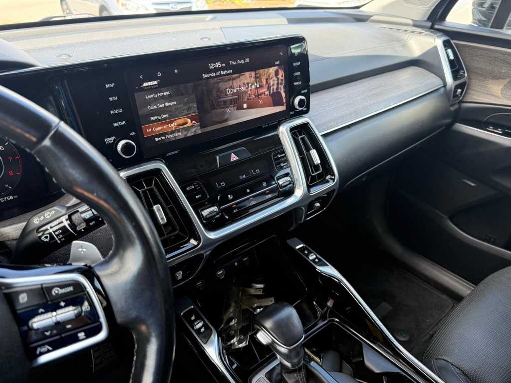 Thumbnail: 2021 Kia Sorento - 23