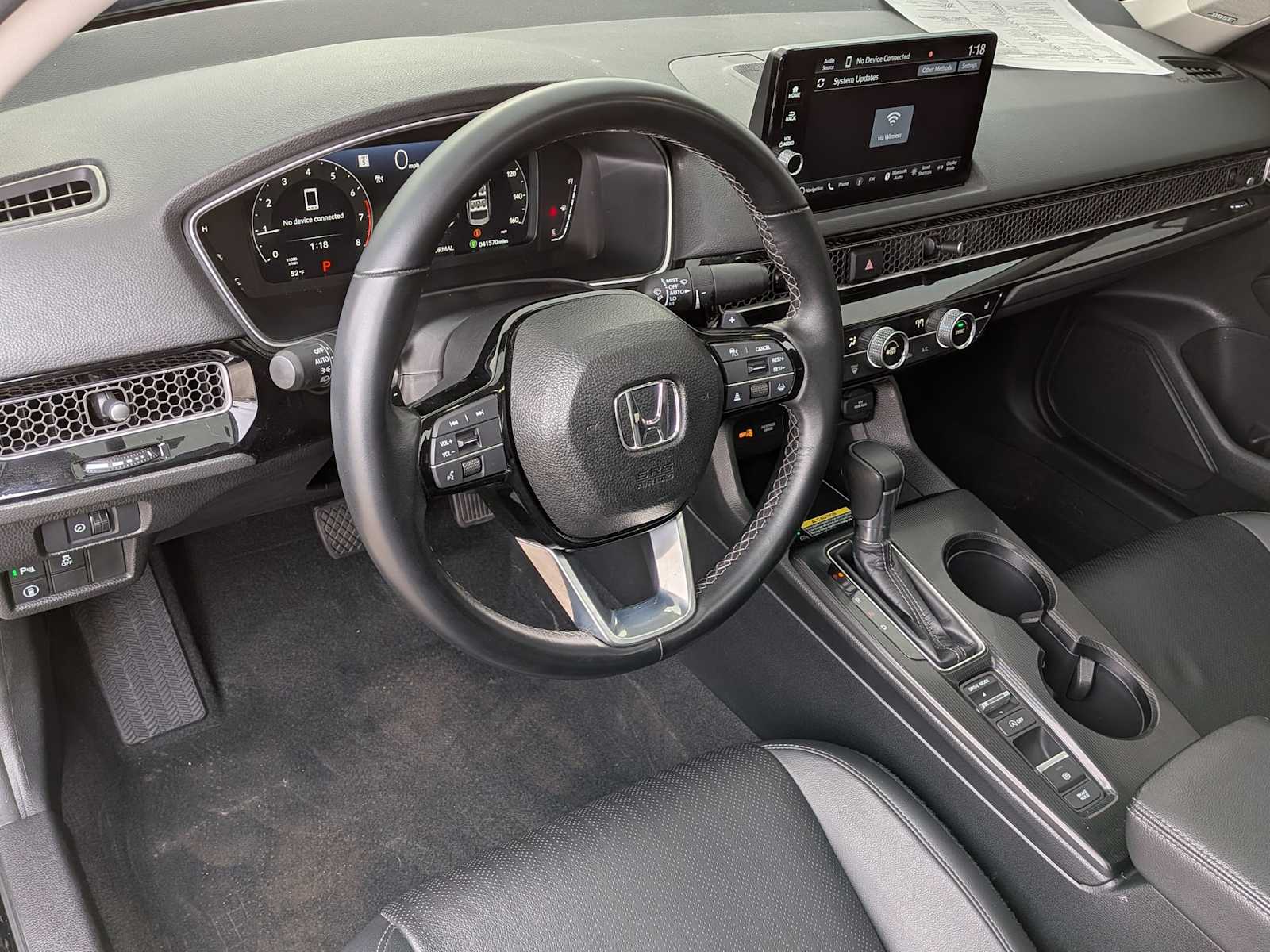 2024 Honda Civic Touring photo 2