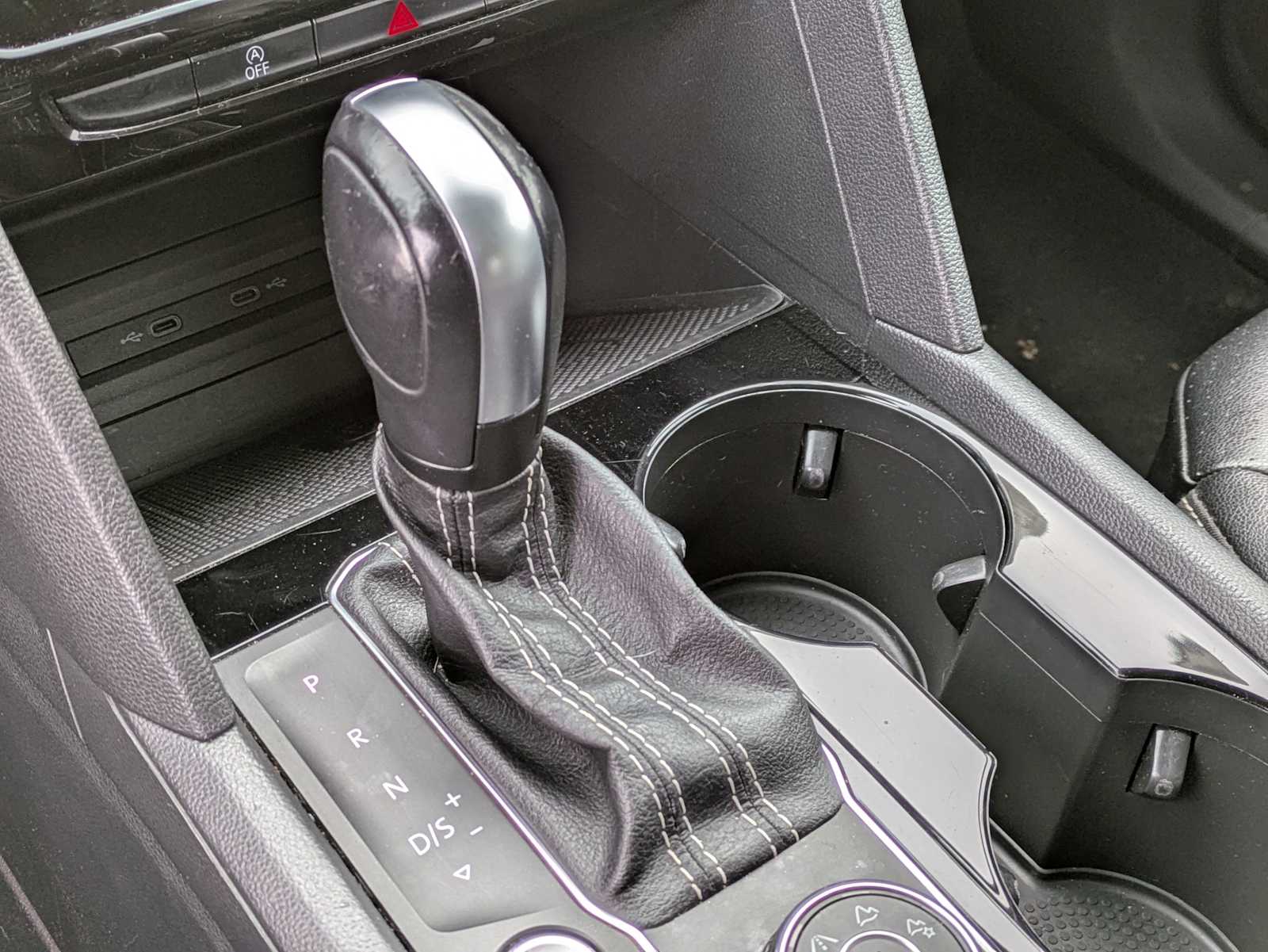 Thumbnail: 2022 Volkswagen Atlas - 31