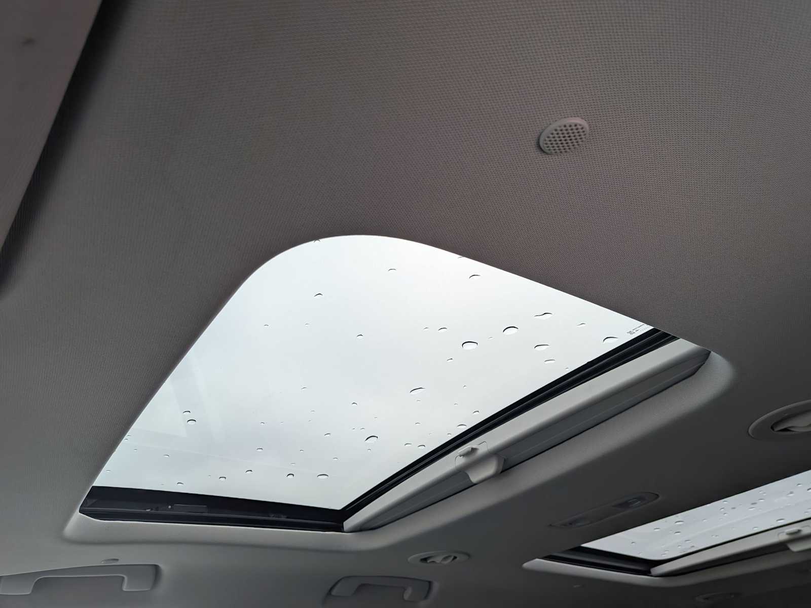 Thumbnail: 2020 Chevrolet Traverse - 19