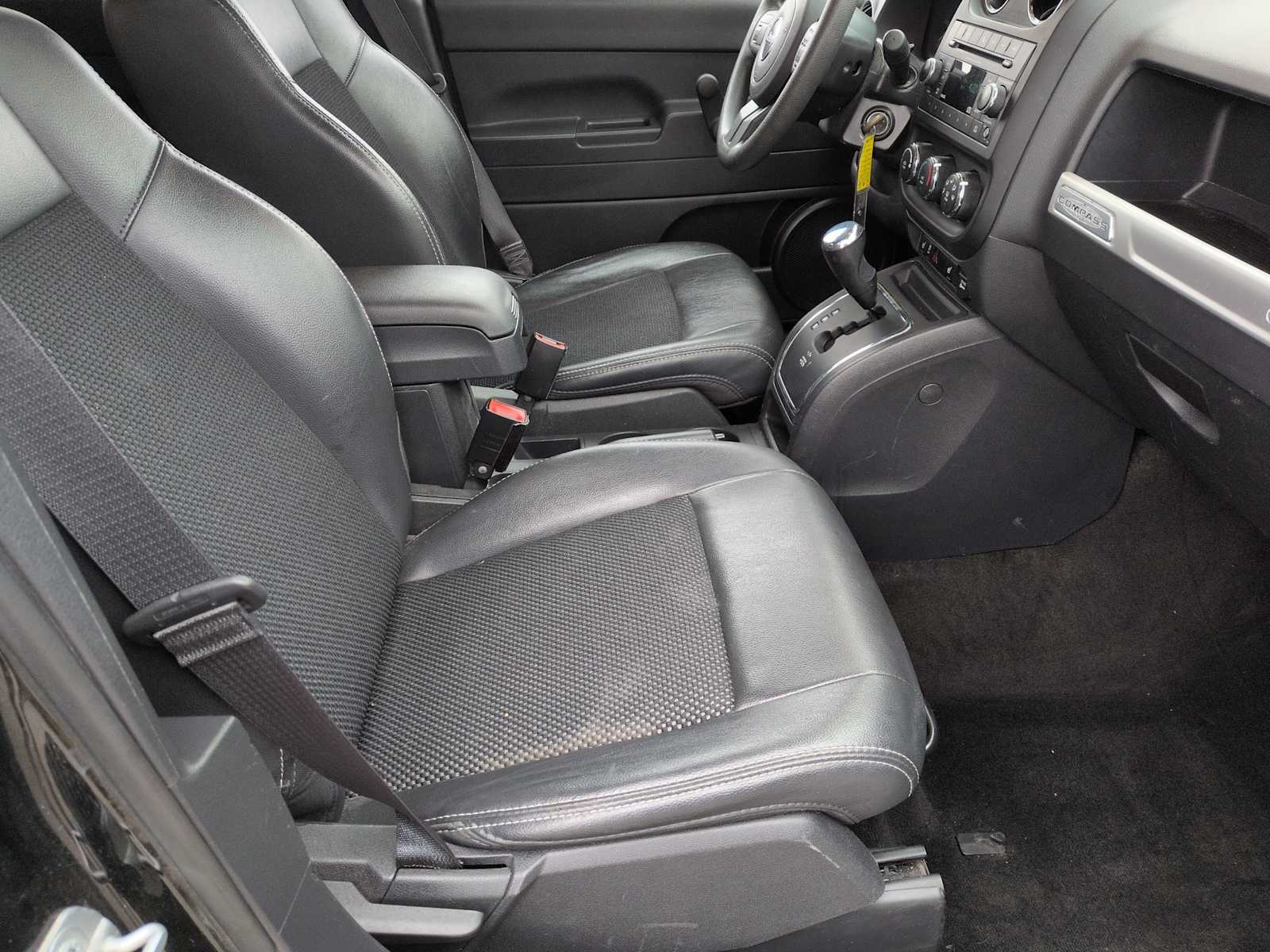 Thumbnail: 2015 Jeep Compass - 20