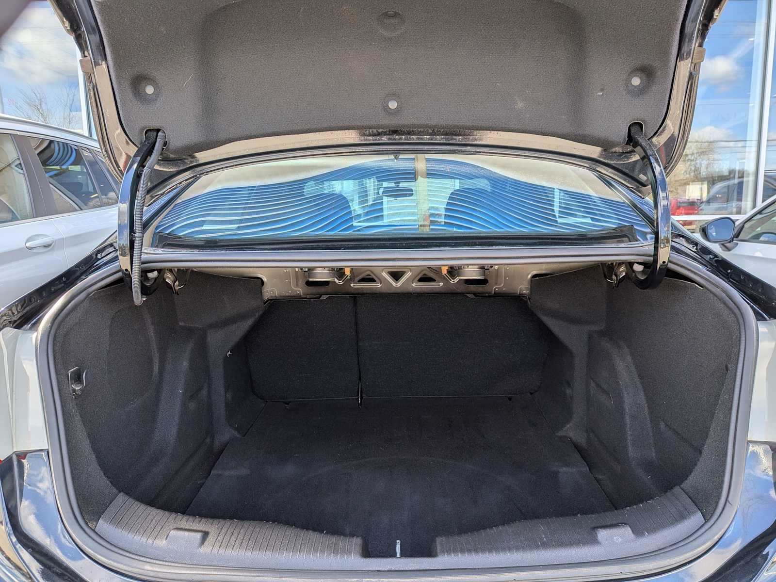 Thumbnail: 2017 Chevrolet Cruze - 32