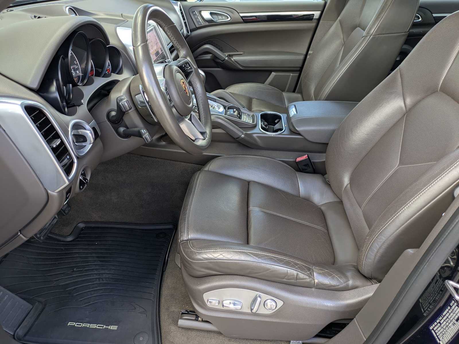 Thumbnail: 2017 Porsche Cayenne - 14