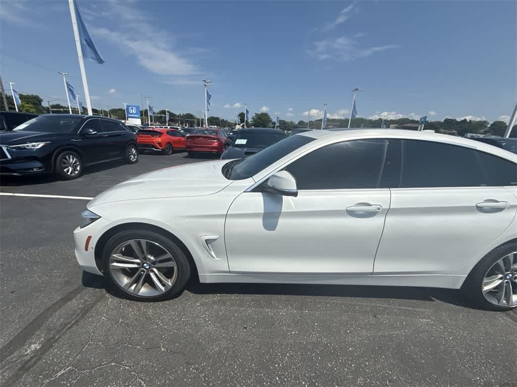 Thumbnail: 2017 BMW 4 Series - 3