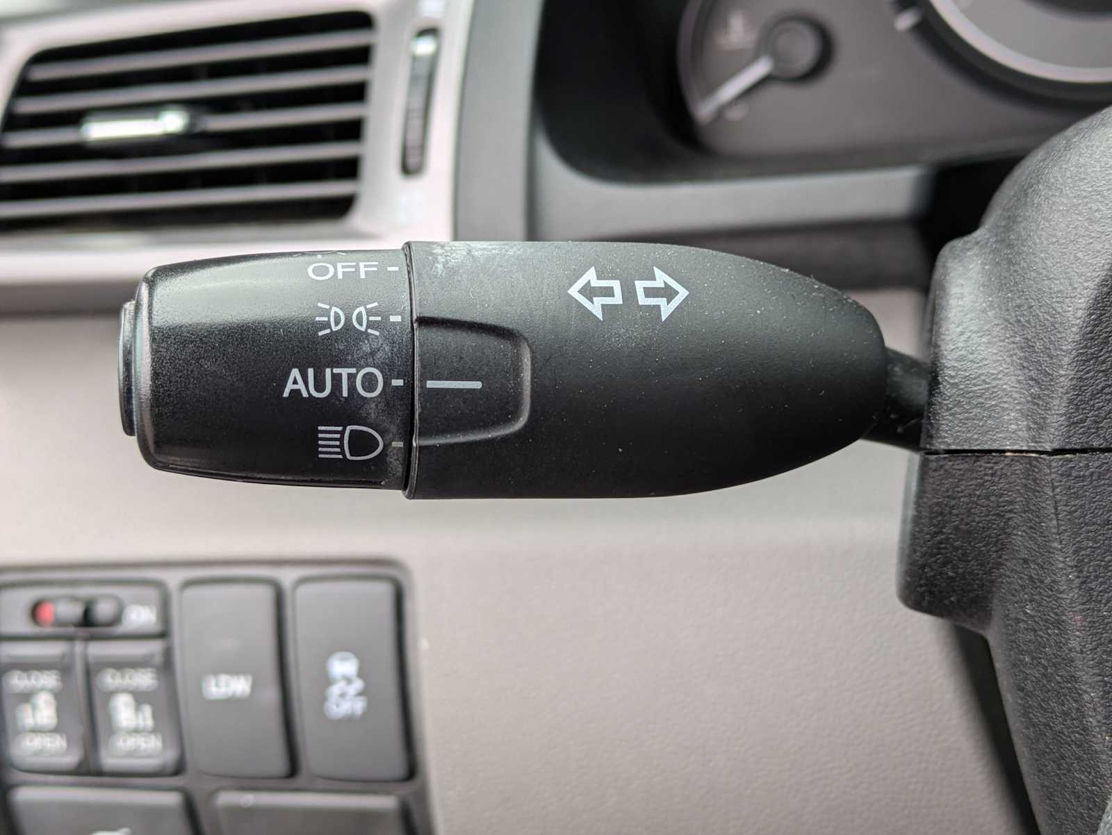 Thumbnail: 2014 Honda Odyssey - 27