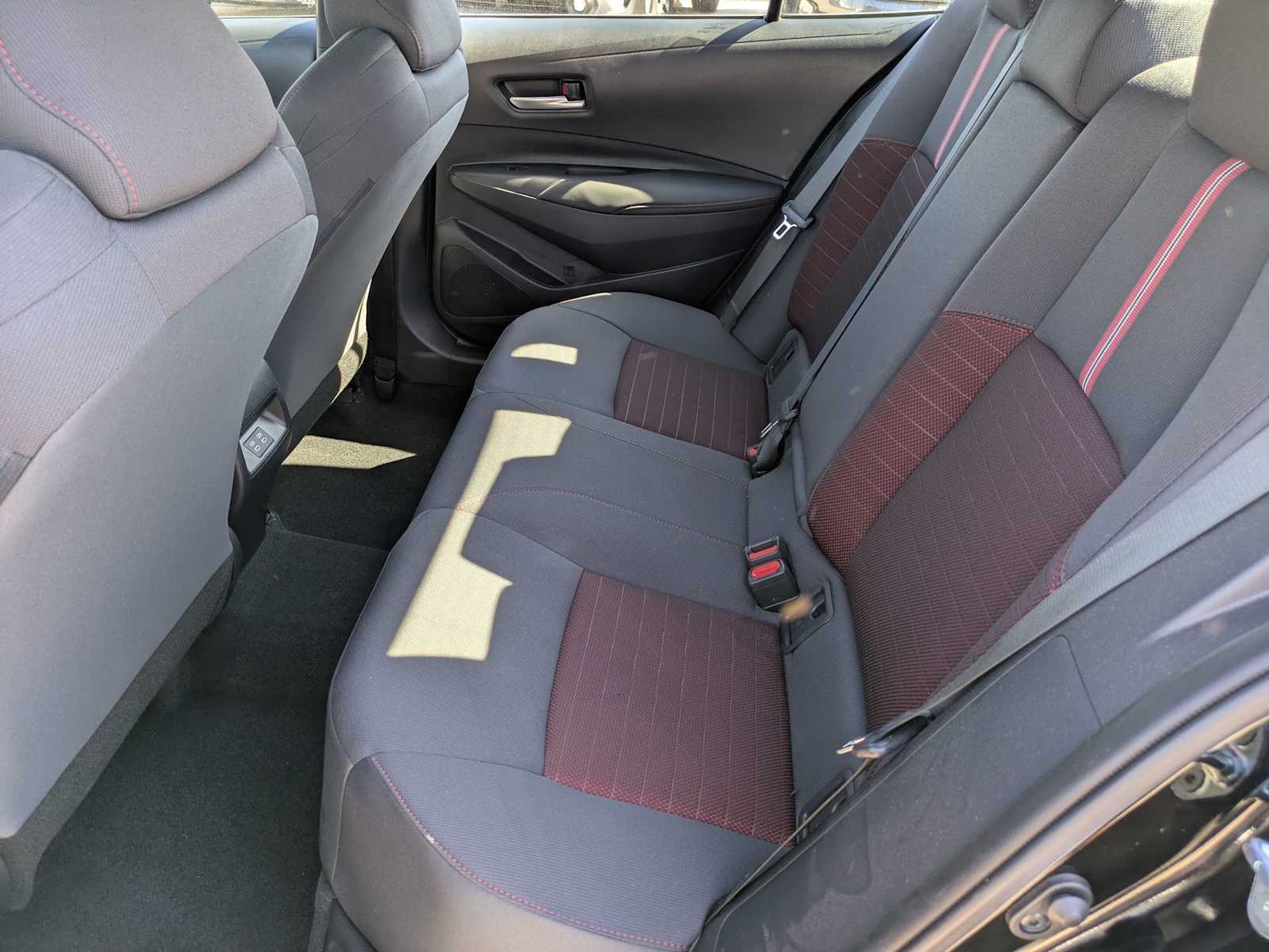 Thumbnail: 2023 Toyota Corolla - 18