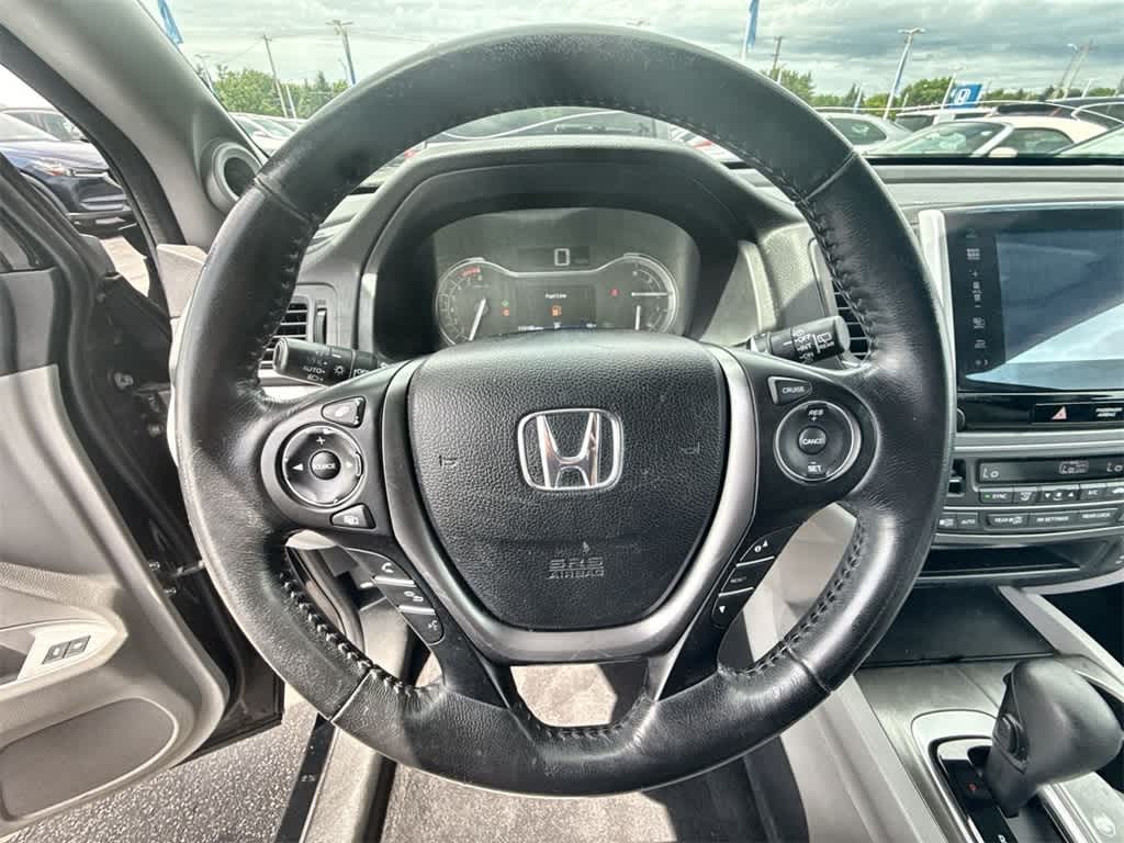 Thumbnail: 2016 Honda Pilot - 21