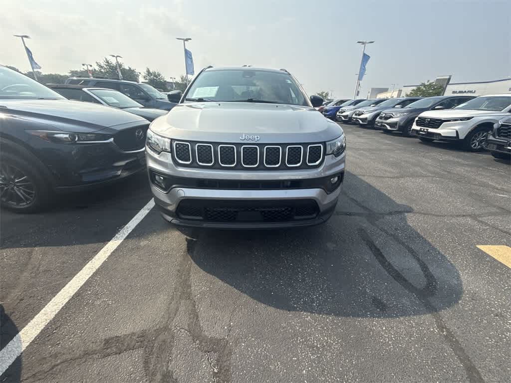 Thumbnail: 2023 Jeep Compass - 10