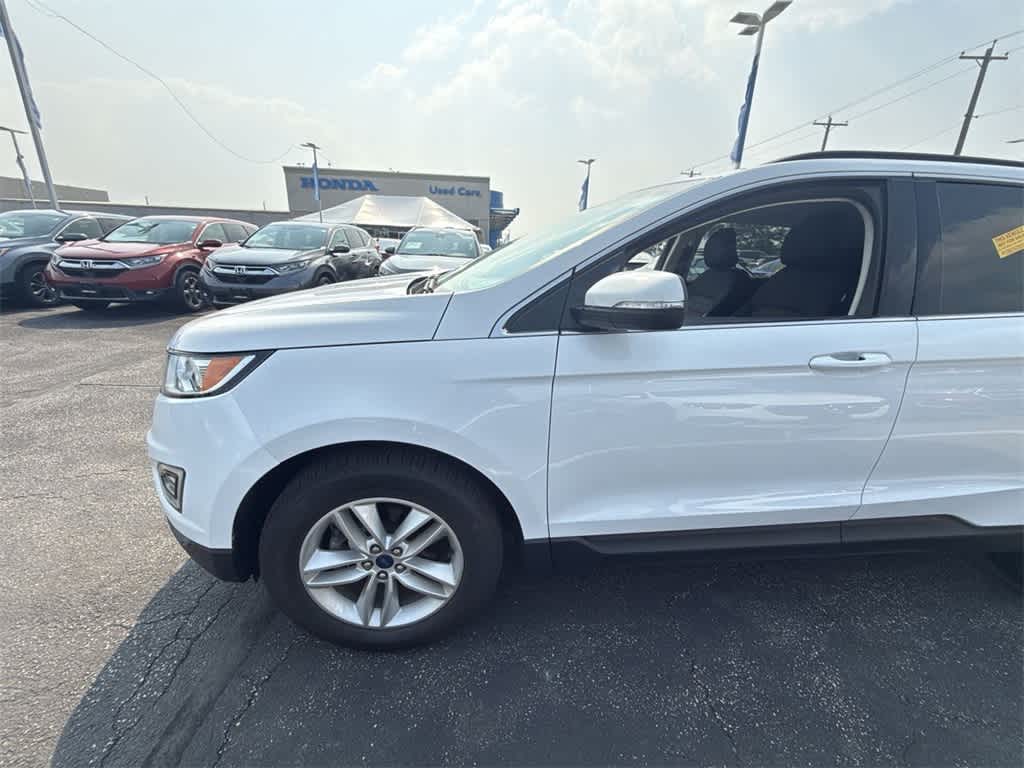 Thumbnail: 2017 Ford Edge - 3