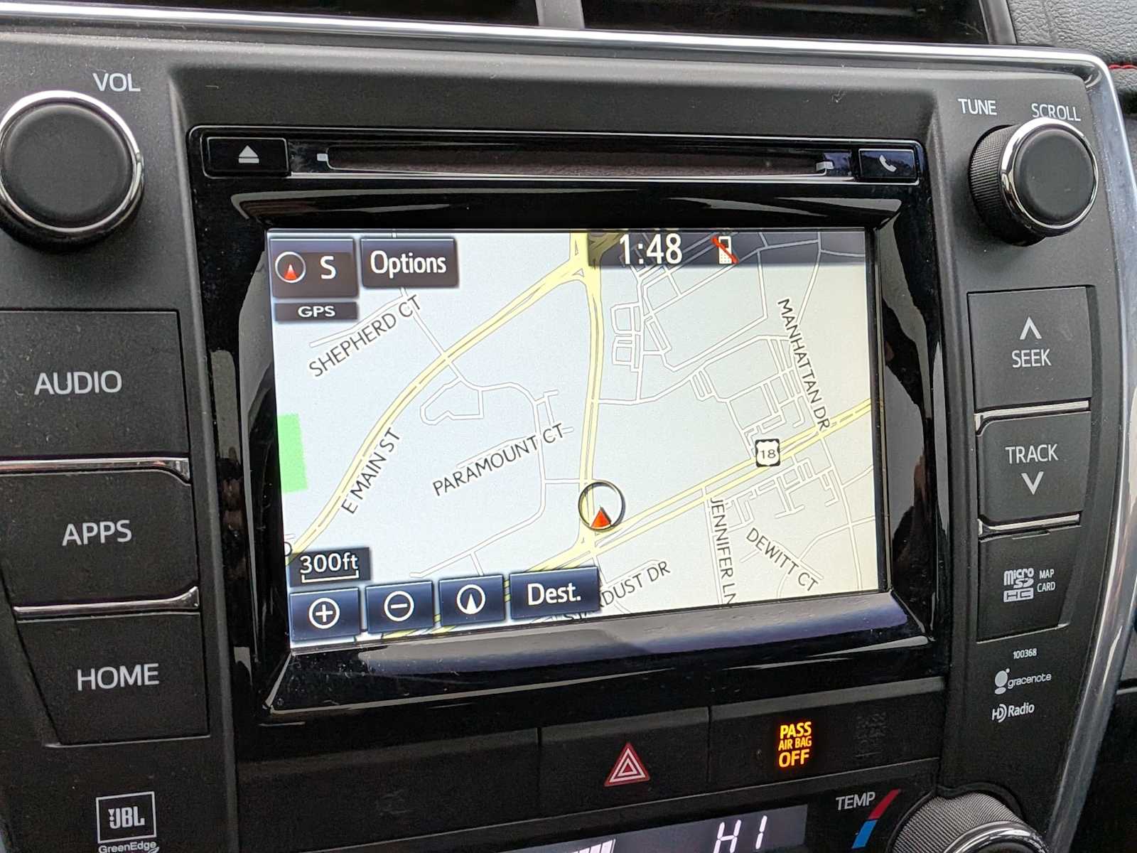 Thumbnail: 2015 Toyota Camry - 30