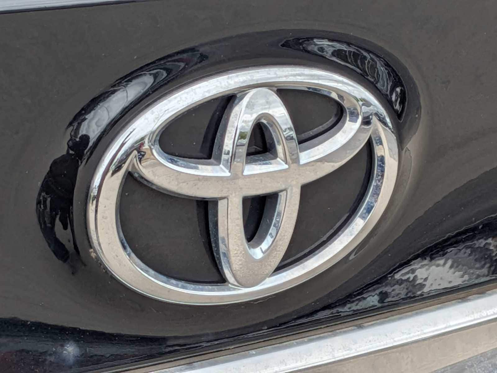 Thumbnail: 2016 Toyota Avalon - 12