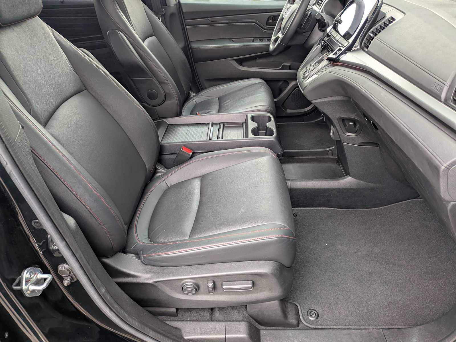 Thumbnail: 2023 Honda Odyssey - 22