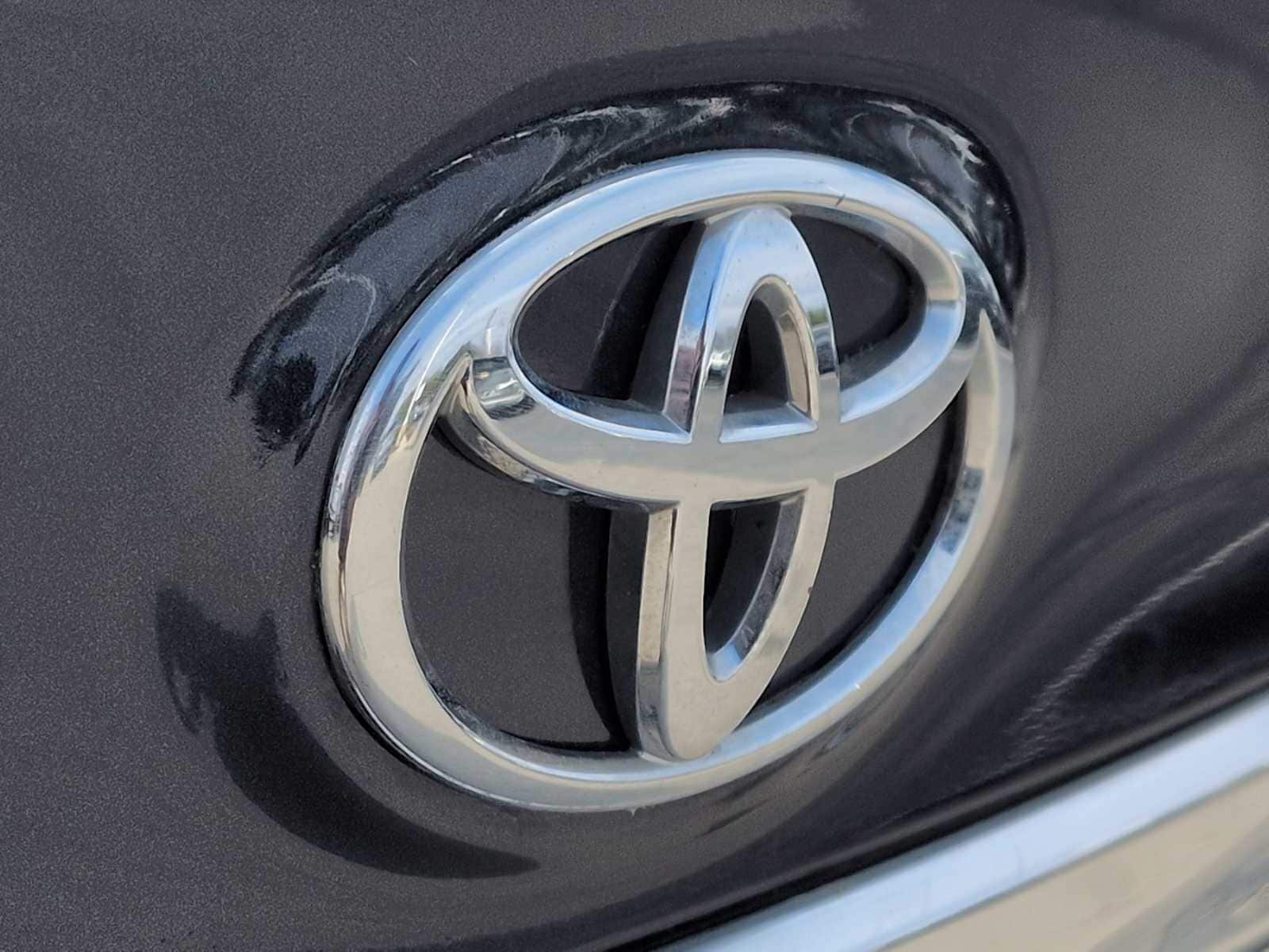 Thumbnail: 2014 Toyota Avalon - 13