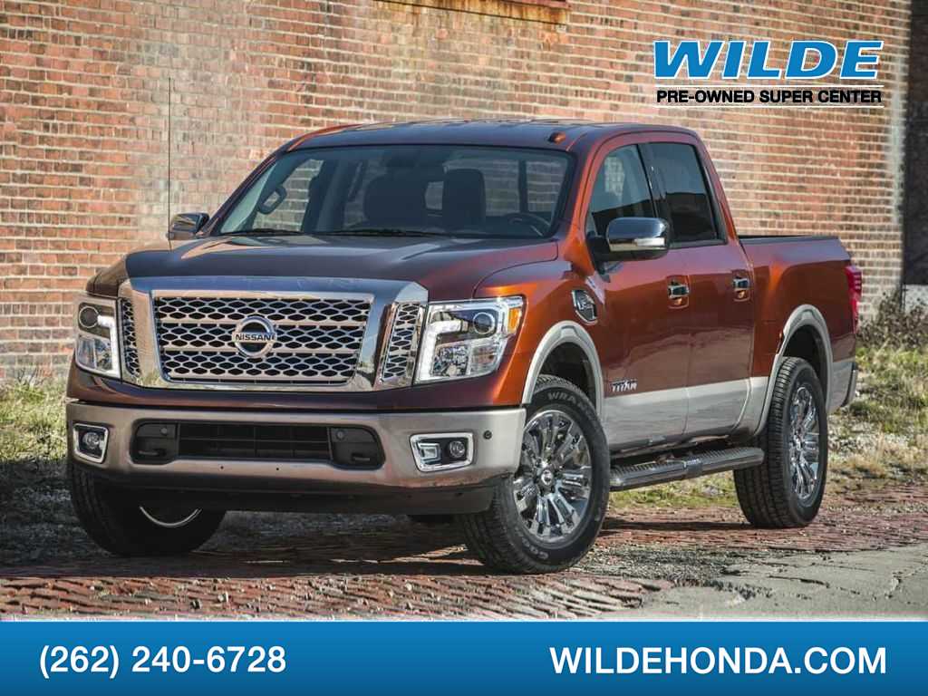 2018 Nissan Titan SV -
                  Waukesha, WI