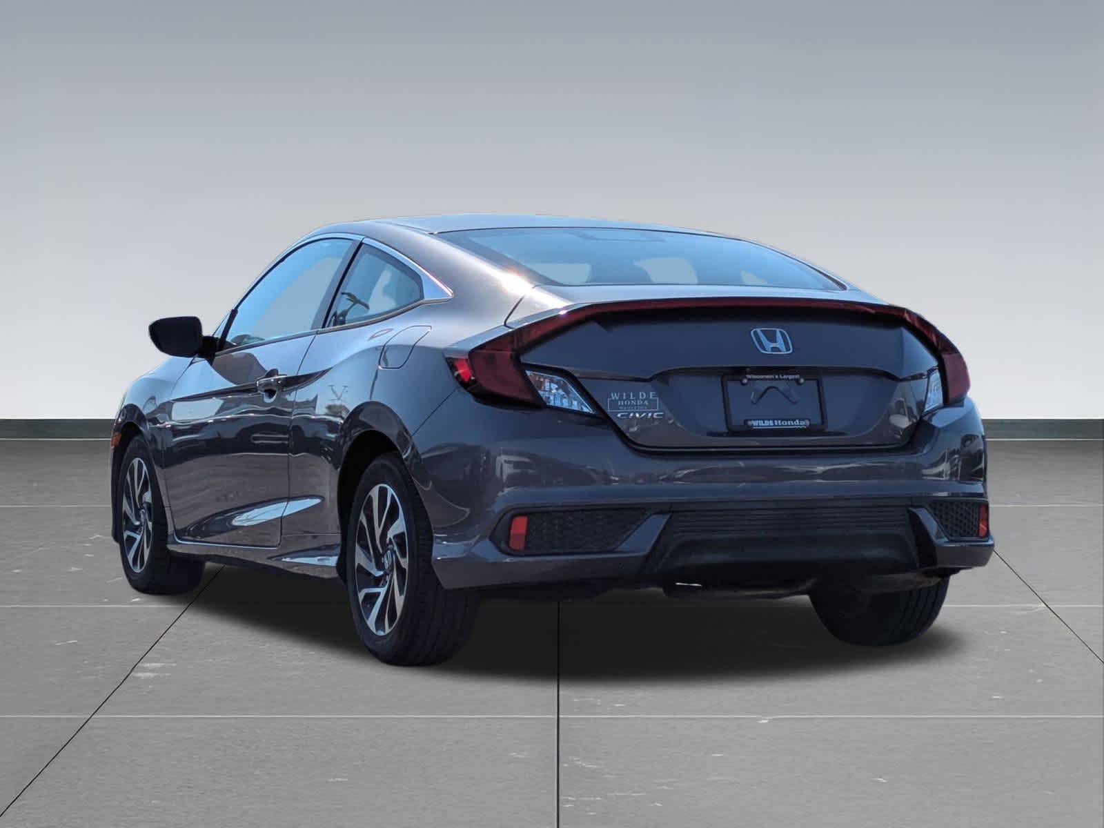 2016 Honda Civic LX photo 4