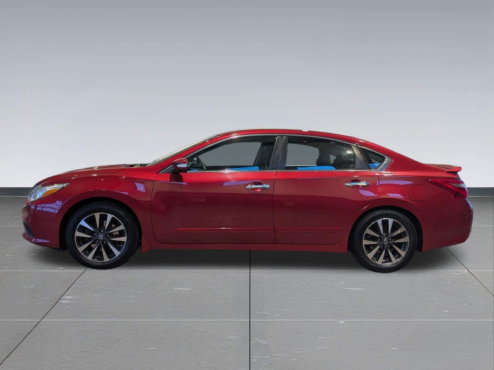 Thumbnail: 2016 Nissan Altima - 3
