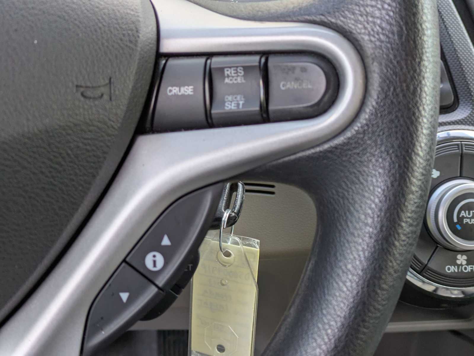 Thumbnail: 2013 Honda Insight - 22