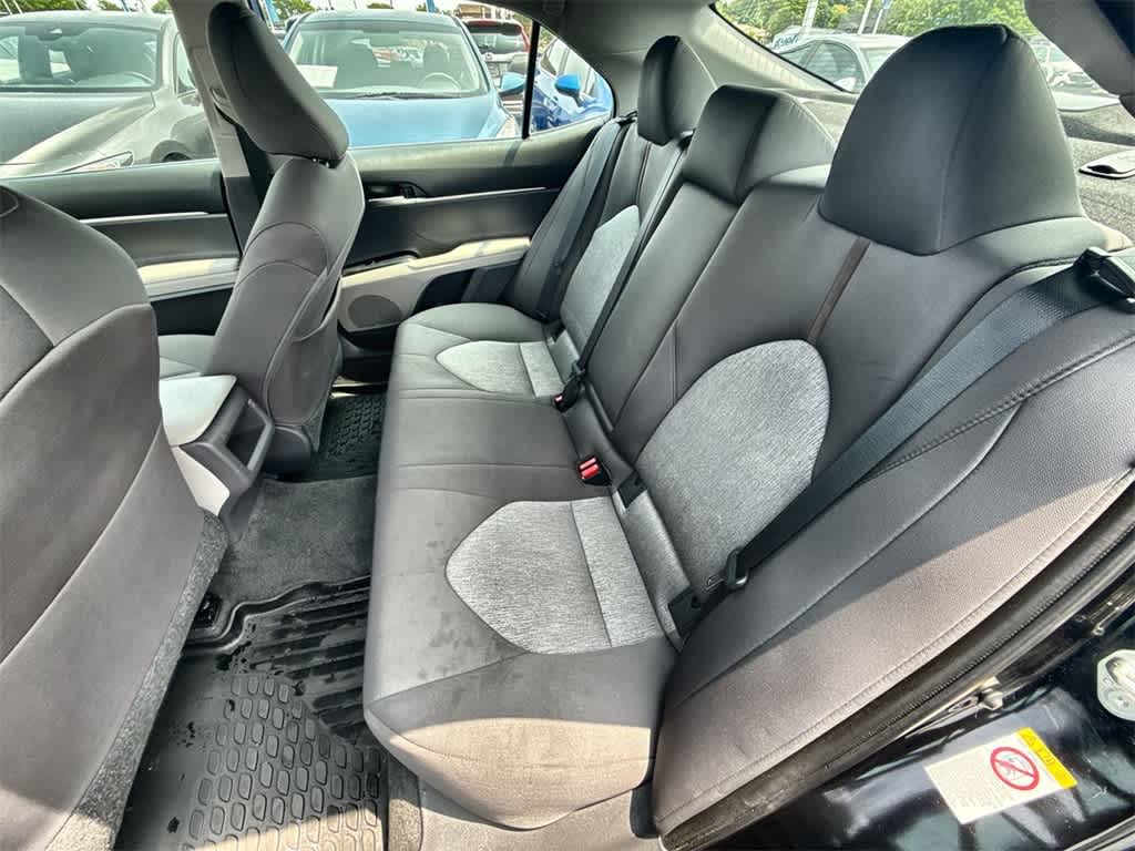 2019 Toyota Camry LE 17