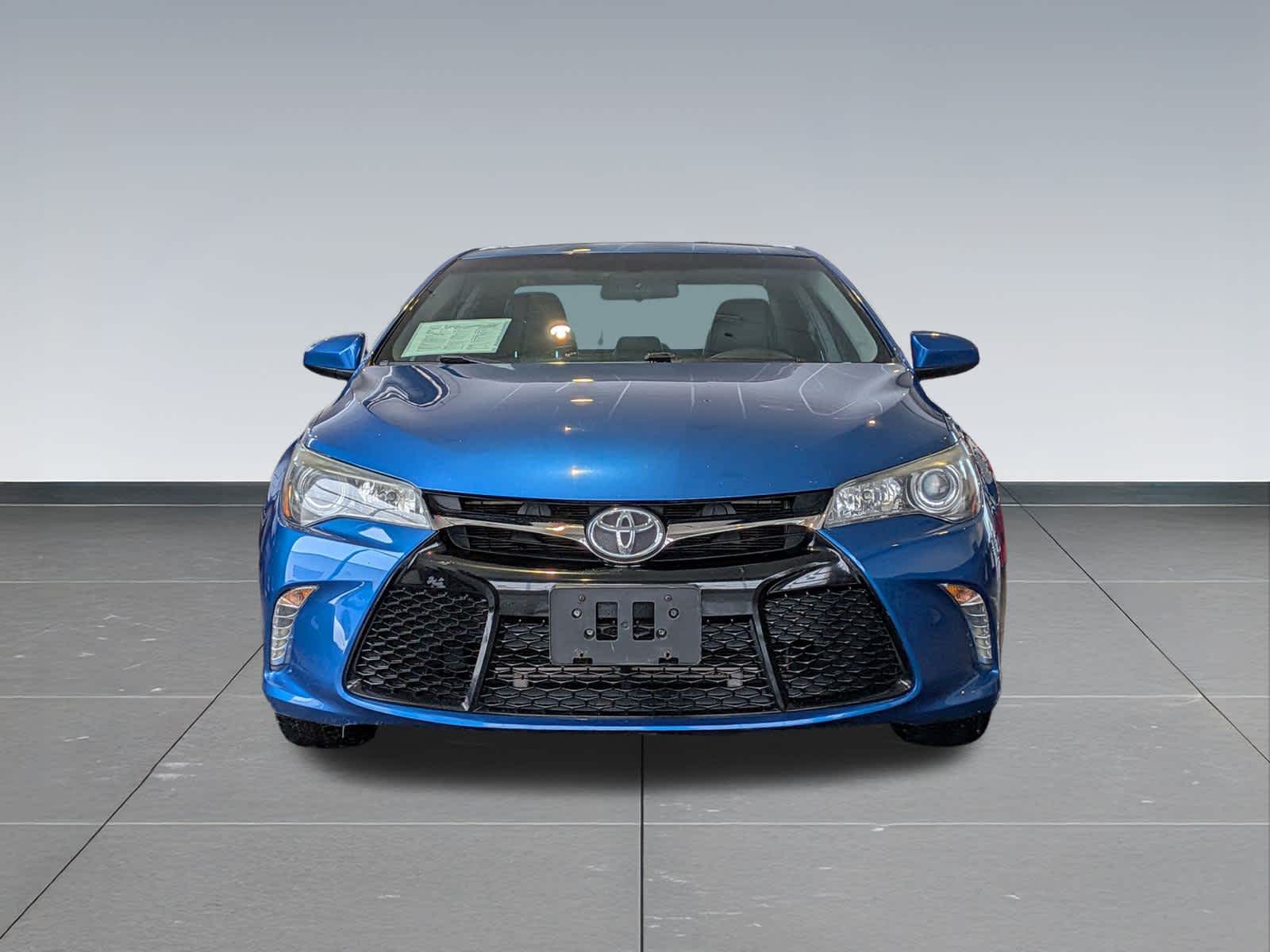 Thumbnail: 2016 Toyota Camry - 8