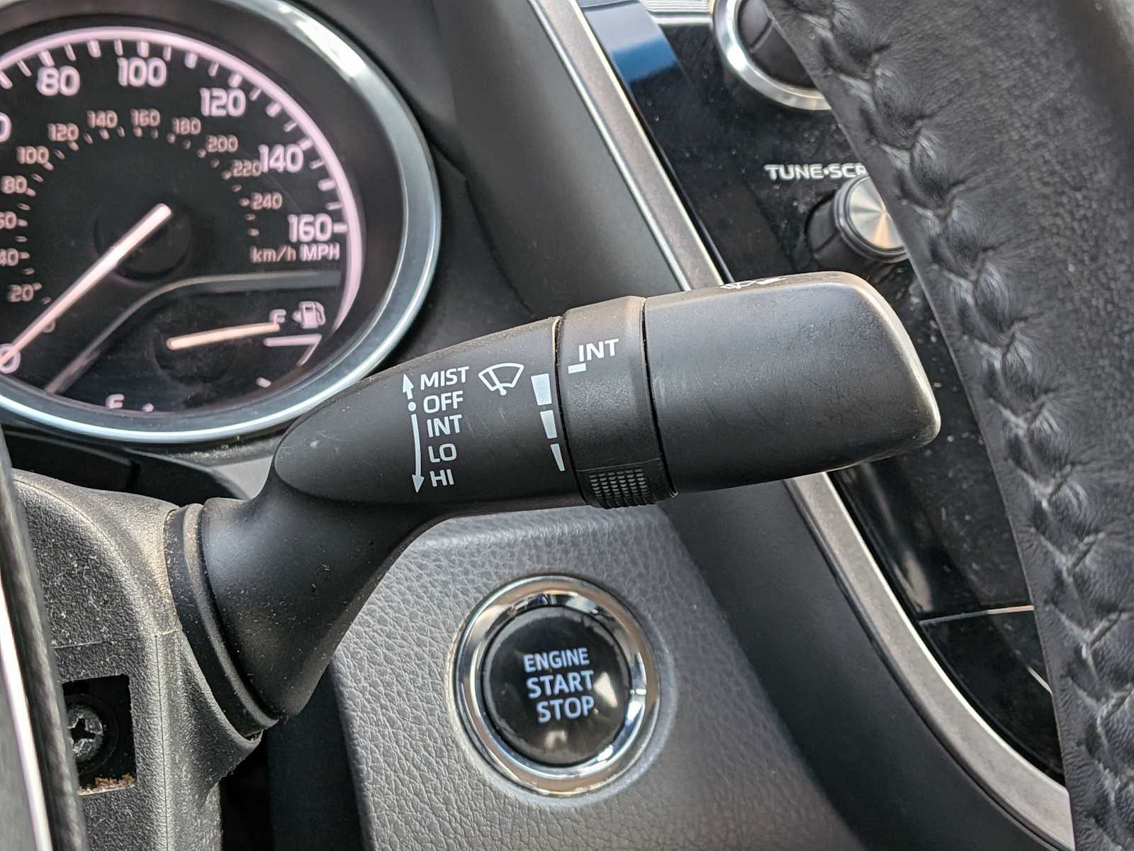 Thumbnail: 2018 Toyota Camry - 22