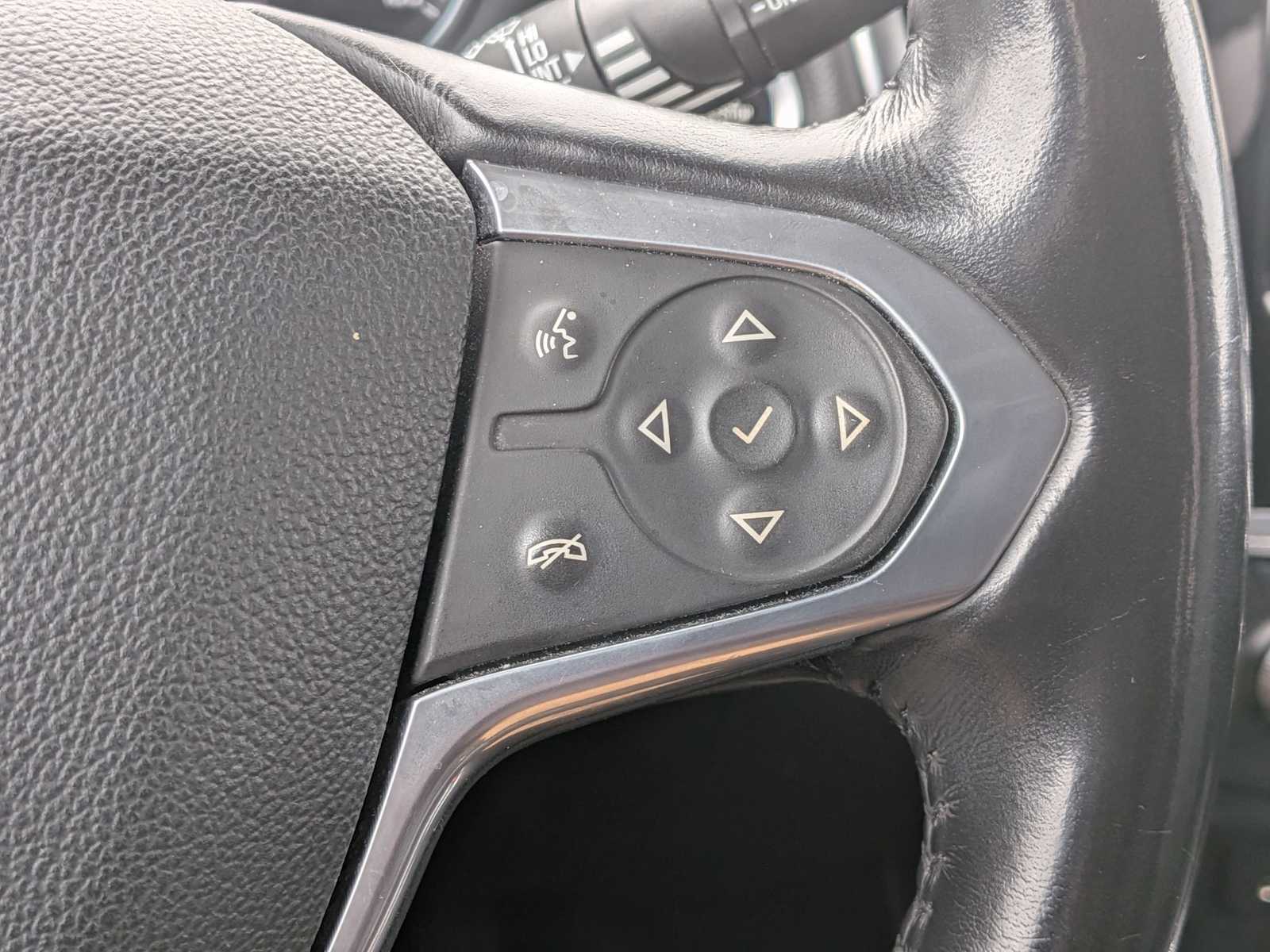 Thumbnail: 2020 Chevrolet Traverse - 26